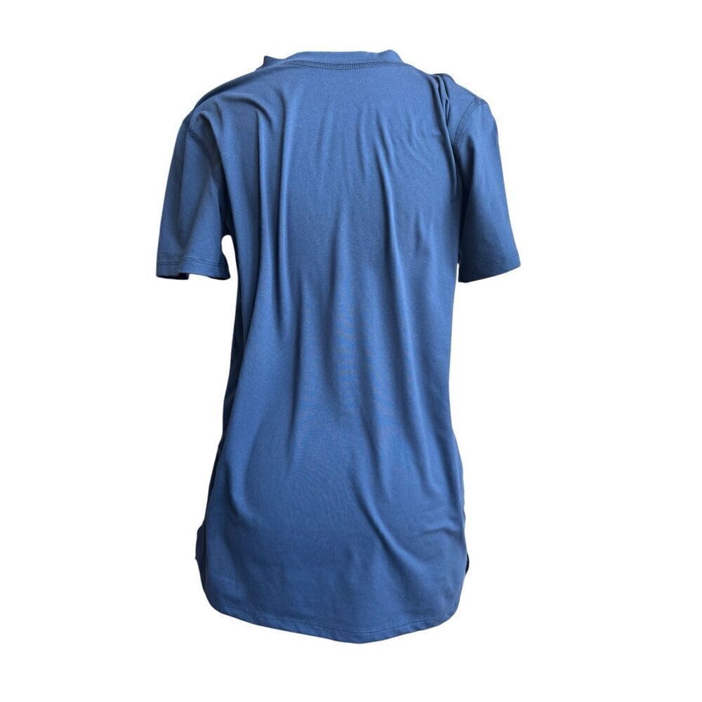 All in motion athletic tee medium